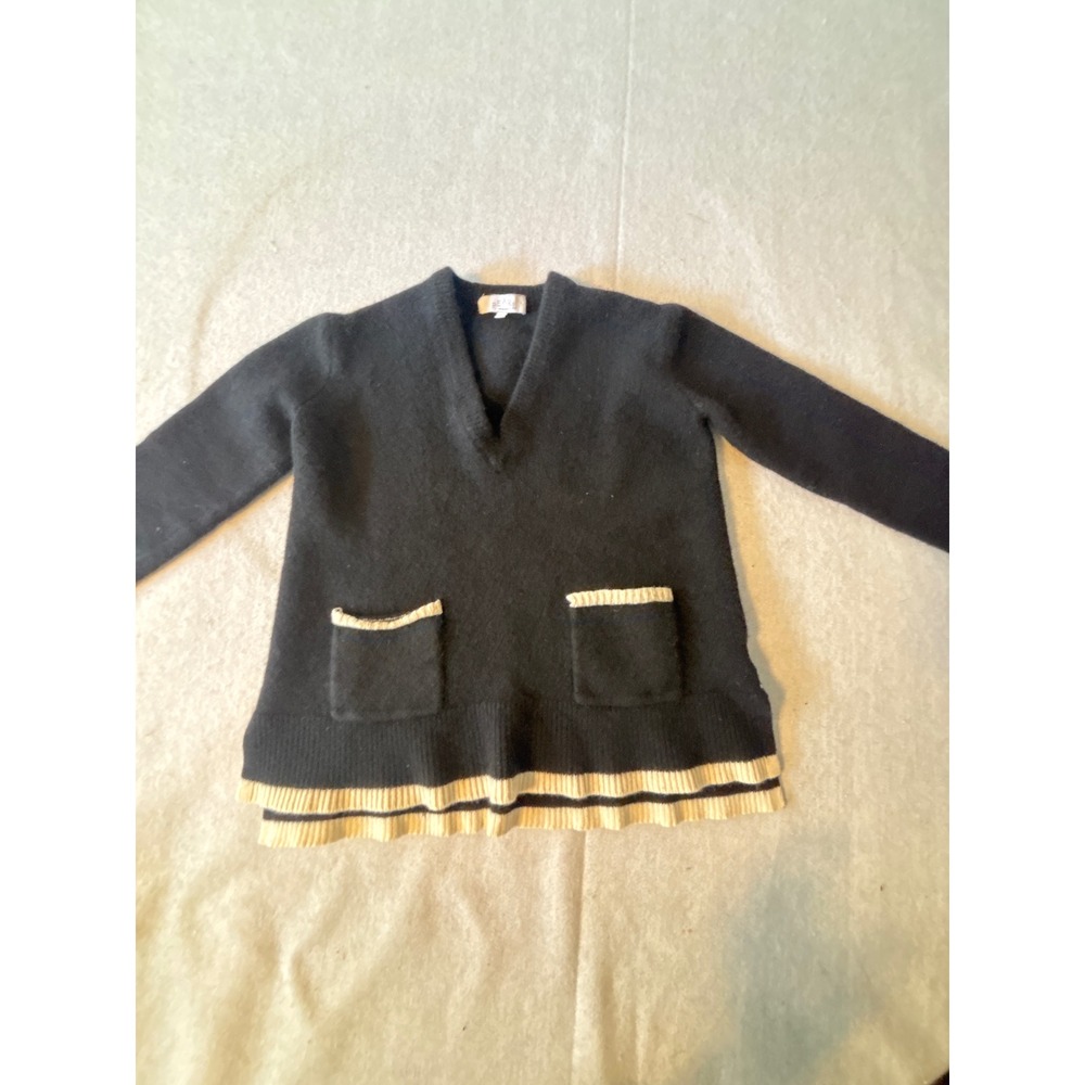 Pearl by Lela Rose‎ V-Neck Sweater kids XS Black Cream Trim Ruffle Hem Pockets